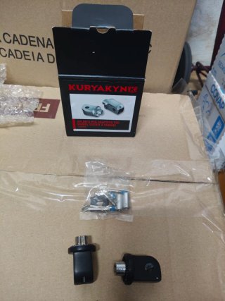 Adaptadores Kuryakyn para estribos Honda/Suzuki/Ya