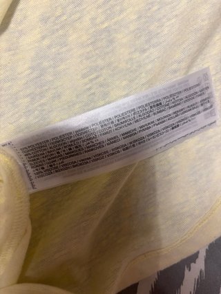 Camisetas Mango Verde y Amarillo Talla M