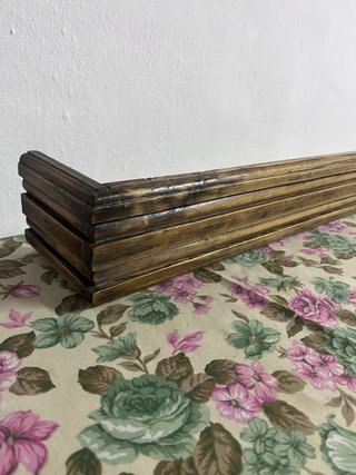 Galería de madera para cortinas