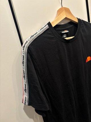 Camiseta Ellesse Negra Talla M