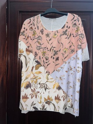 Blusa Zara floral multicolor