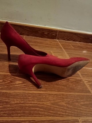 Zapatos rojos de tacón