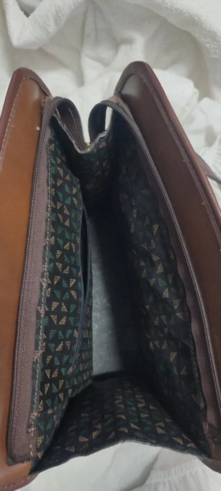 Bolso de piel vintage marrón