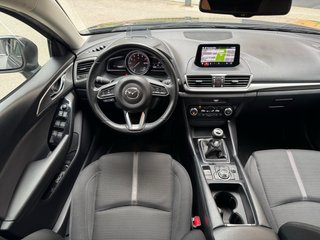 Mazda 3 Black Tech 2.0 120CV 2018 96.300km