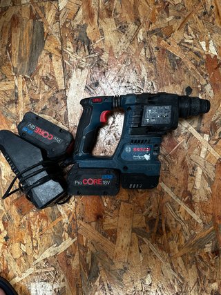 Taladro percutor Bosch Professional 18V