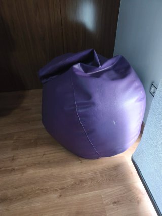 Puf Morado Piel Sintética