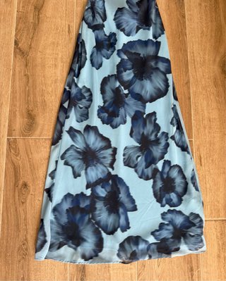 Vestido largo halter flores azules Zara