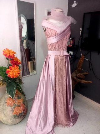 Abito elegante rosa