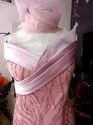 Abito elegante rosa