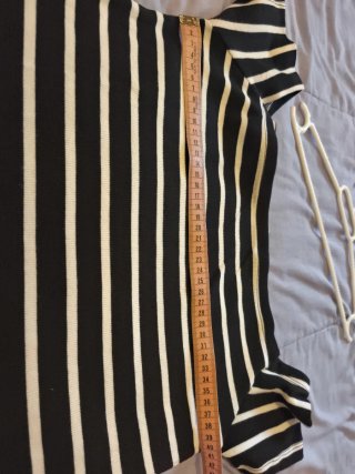 Vestido rayas off-shoulder Talla M