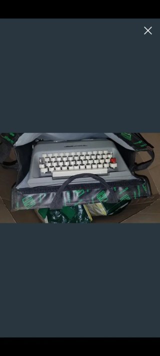 Máquina de escribir Olivetti Lettera 35