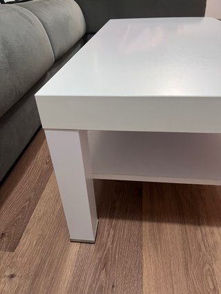 Mesa de centro blanca de madera