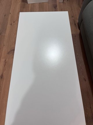 Mesa de centro blanca de madera