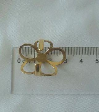 Anillo Flor Dorado Ajustable Waterproof