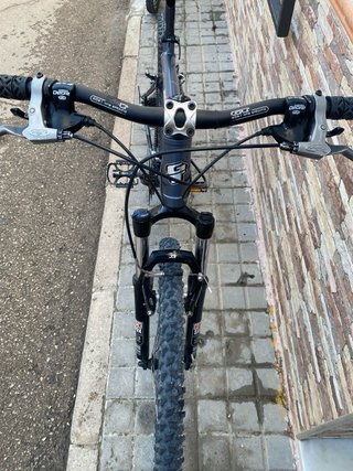 Bicicleta de Montaña GT Avalanche 2.0