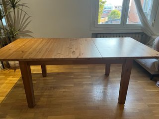 Mesa comedor extensible de pino + 4 sillas