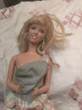 Muñeca Barbie 1987 modelo pretty perfume
