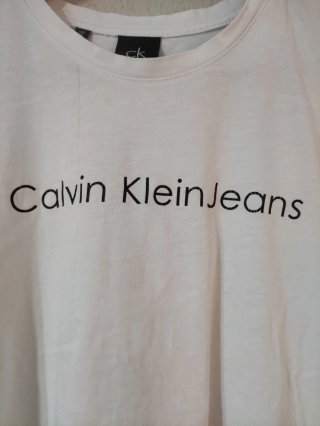 Camiseta Calvin Klein Jeans CK Logo Grande M
