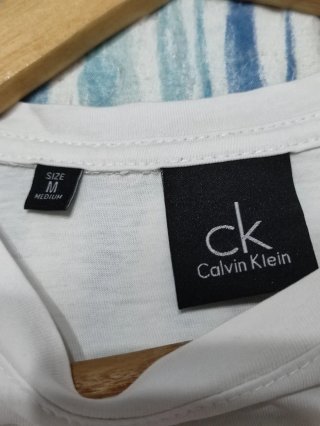 Camiseta Calvin Klein Jeans CK Logo Grande M