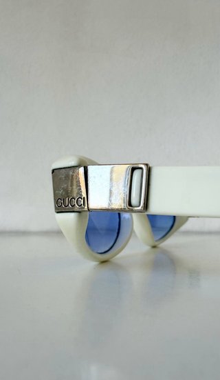 Occhiali da sole Gucci bianchi lenti blu