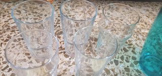 Juego vasos, boles, jarra y dardos