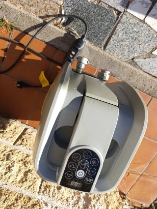 Pompa per jacuzzi beige/grigio