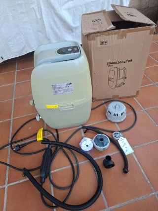 Pompa per jacuzzi beige/grigio