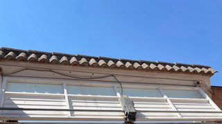 Tejadillo para puerta de cochera 3.30m