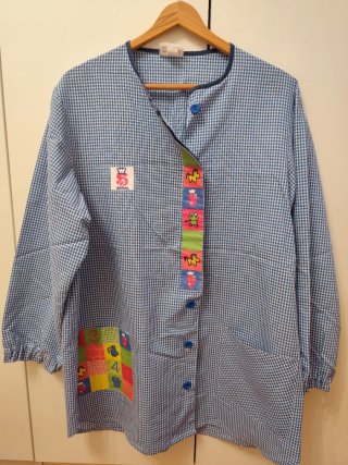 Bata de Comedor Unisex Talla L Estampado Cuadros