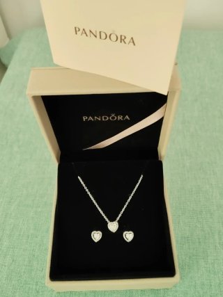 Conjunto Pandora Corazón Plata y Blanco