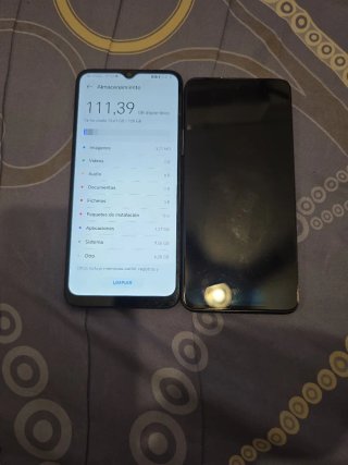 Honor 70 lite e Motorola in vendita