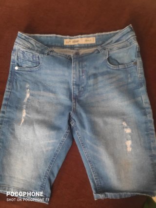 Pantalones cortos grises