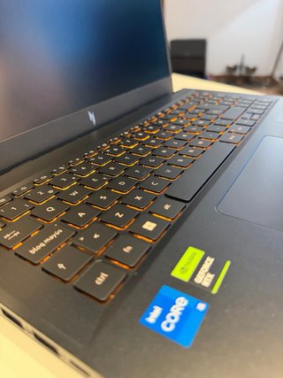 ACER Nitro V15 i5-13420H 16GB/1TB RTX 5050 - NUEVO