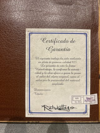Pareja cuadros repujados plata