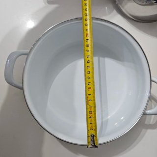 Set de cocina: Olla, sartén y pasapurés