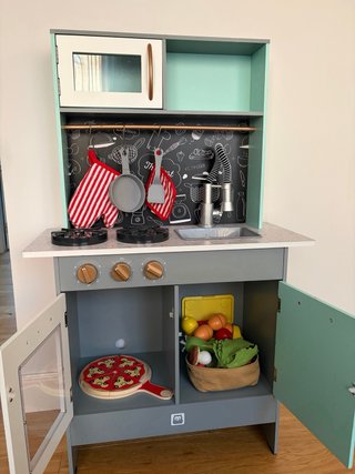 Cocina de juguete con accesorios