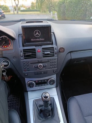 Mercedes-Benz Clase C 2010