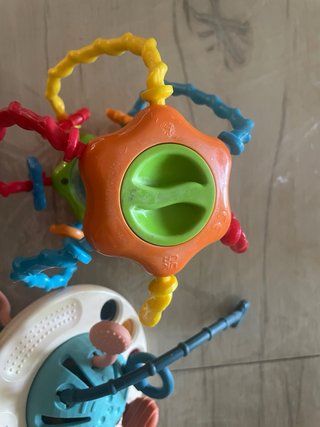 Juguete sensorial para bebé