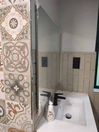 Espejo de baño de cristal con luz led integrada