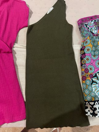 Lote de 3 vestidos