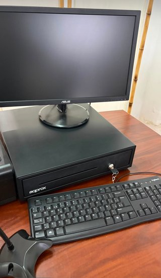 Computer con registratore di cassa