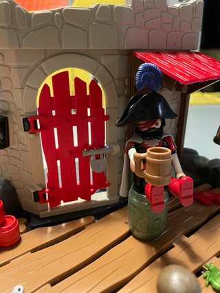 Fuerte Pirata Playmobil con Barca y Figuras