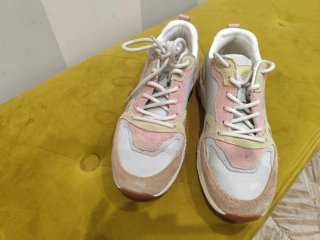 Zapatillas Pepe Jeans grises y rosas