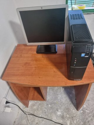 PC Completo con Mesa Escritorio