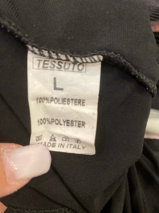 Top con copri spalle nero