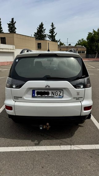 Mitsubishi Outlander 2012