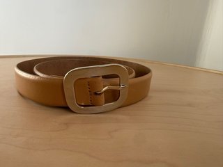 Cinturón Zara Cuero Beige Hebilla Plateada
