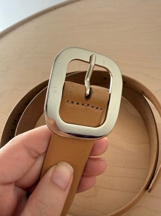 Cinturón Zara Cuero Beige Hebilla Plateada