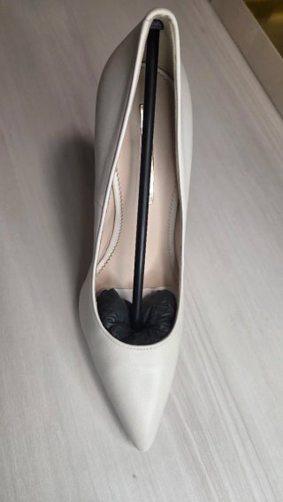 Zapatos de tacón Hannibal Laguna blancos