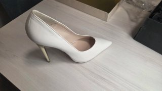 Zapatos de tacón Hannibal Laguna blancos